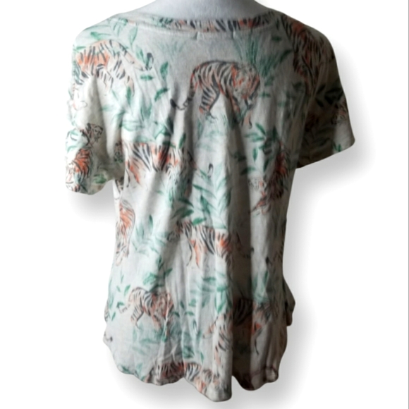 🦋Democracy Jungle Fever Tiger Top - Picture 3 of 6